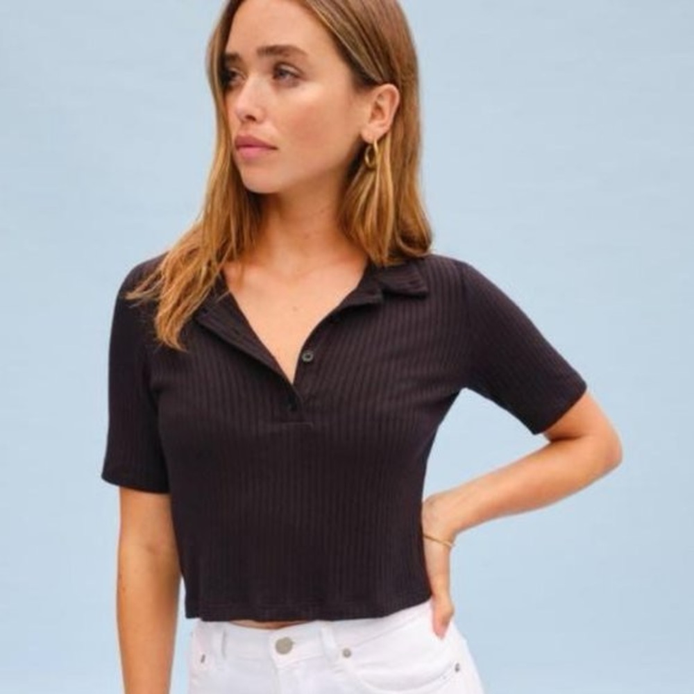 Reformation Short sleeved collared shirt